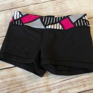 NWOT Ivivva reversible shorts. Size 8.